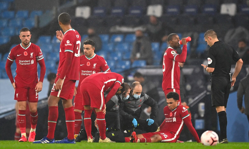 فريق ليفربول يعاني من الإصابات (telegraph)