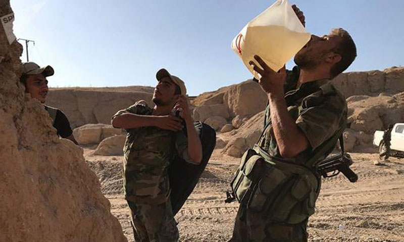 Members of Assad's Forces during the battles against the Islamic State Organization (IS) in Deir ez-Zor - September 2017 (Sputnik)