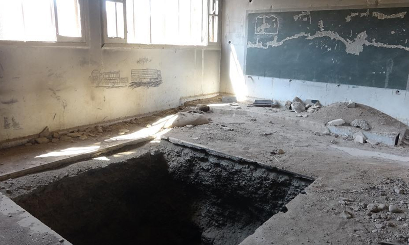 An IS tunnel in a school in Raqqa - 2018 (Hawar News Agency (ANHA) )